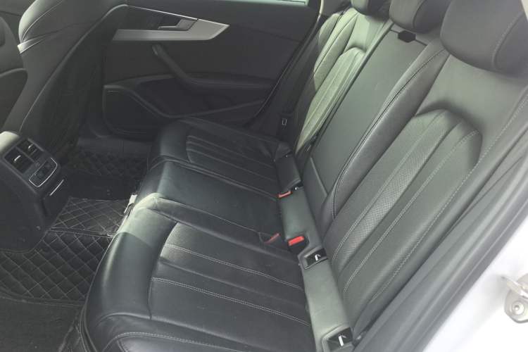 Used Audi A4L 2022 40 TFSI Luxury Dynamic Model