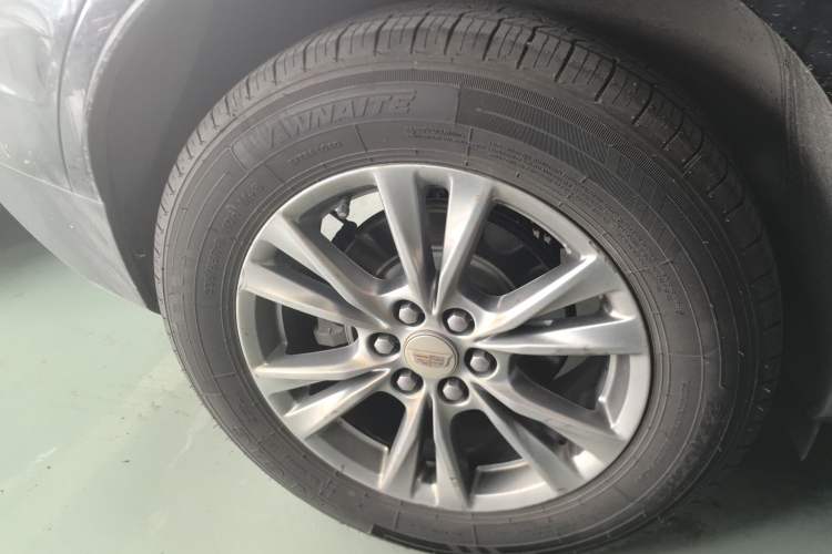 Used Cadillac XT5 2020 28T Luxury Version Right Rear Wheel Hub