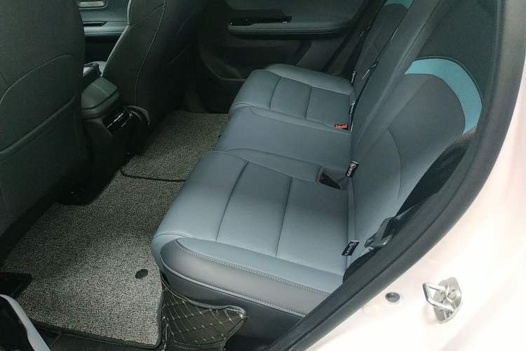 Used AION Y 2023 Younger Star Edition