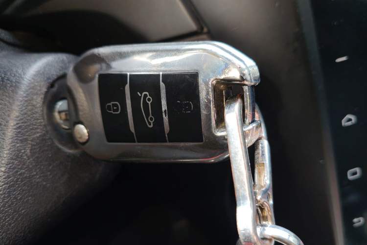 Used Citroen C3-XR 2015 1.6L Manual Pioneer Model Vehicle Key