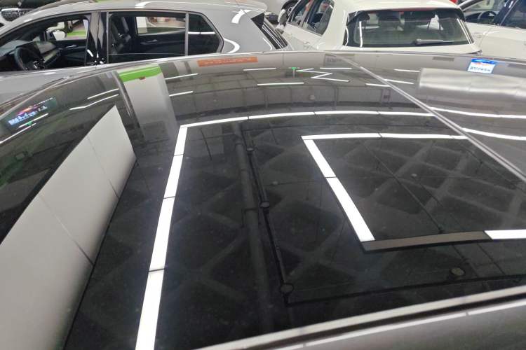 Used Volkswagen Golf 2025 Facelift 300TSI R-Line Roof