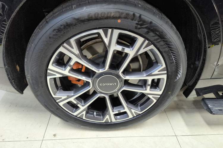 Used Lynk & Co 900 2025 1.5T Ultra Exterior 5