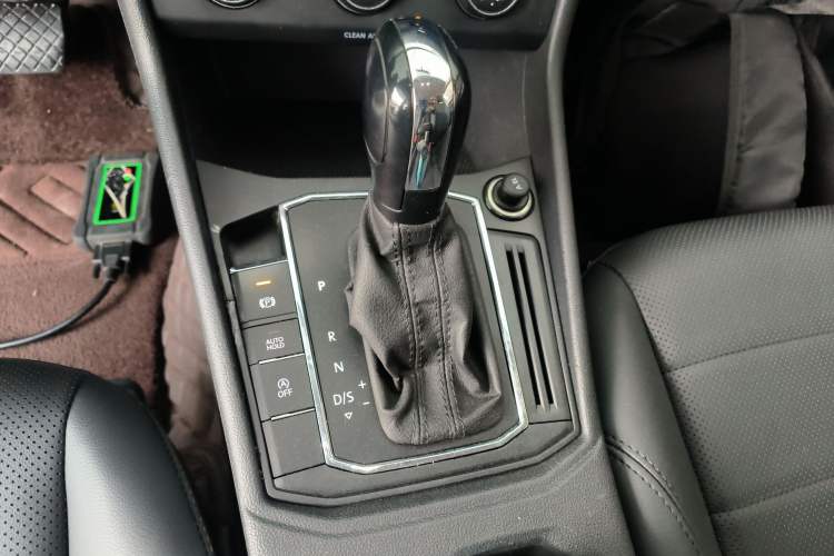 Used Volkswagen Lavida 2018 1.5L Automatic Comfort Edition China V Standard Gear Lever