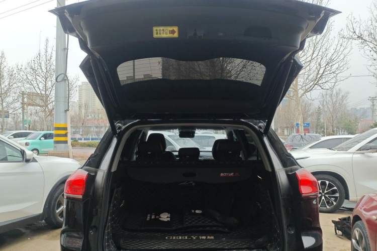 Used Geely Auto Emgrand X7 Sport 2022 Boyue X 1.8TD DCT ZhiZun Edition