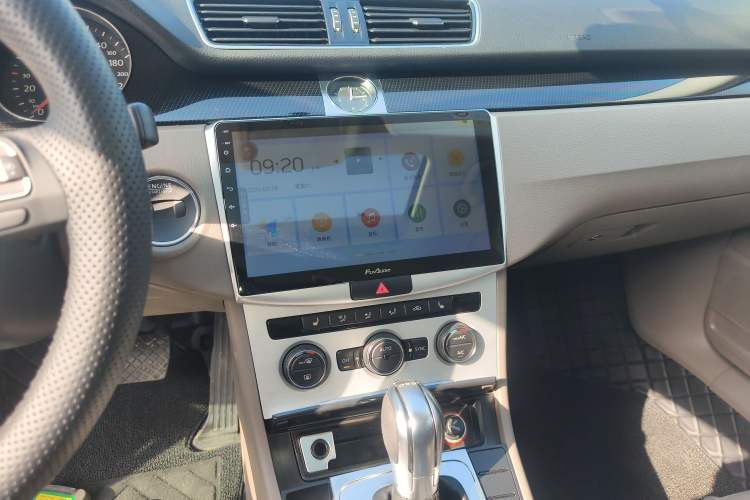 Used Volkswagen Magotan 2015 Facelift 1.8TSI Luxury Model Audio And AC Panel