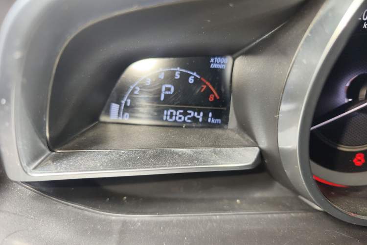 Used Mazda 3 Axela 2016 Sedan 2.0L Automatic Sport Model Odometer Close Up