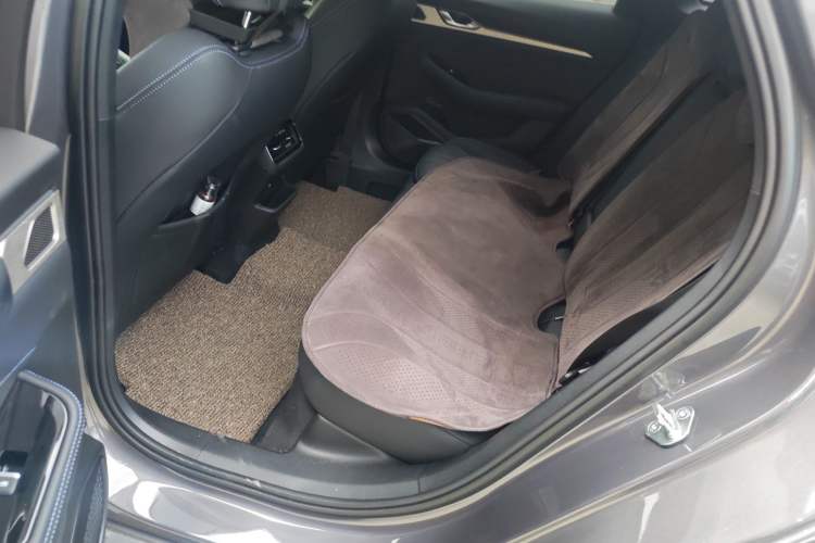 Used Geely Auto Preface 2026 Model Oriental Yao 1.5TD Kunlun Edition Left Rear Seat