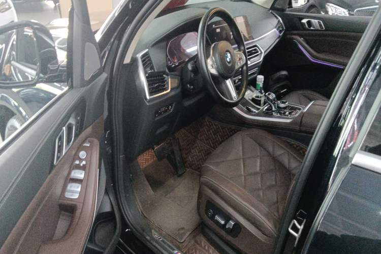 Used BMW X5 2022 xDrive 30Li M Sport Package
