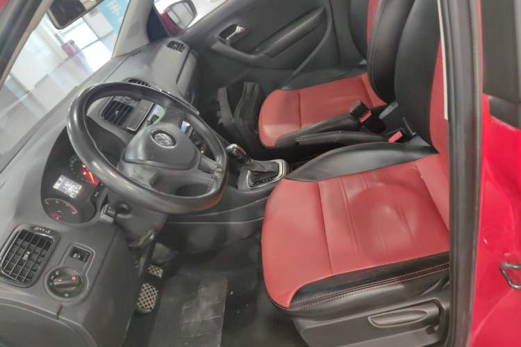 Used Volkswagen Polo 2016 1.4L Automatic Trendy Model
