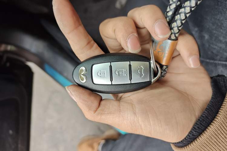 Used Infiniti Q50L 2015 2.0T Enjoyment Edition