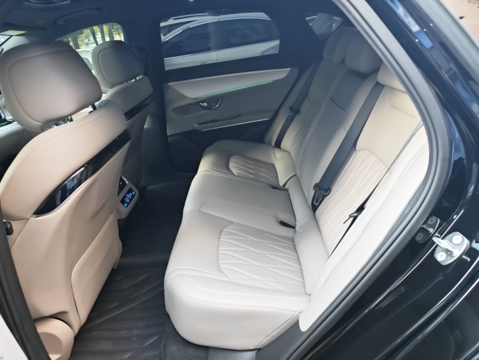BYD Han 2026 Model EV Smart Driving Edition 705KM Flash-Charging Premium Version — снимка 20
