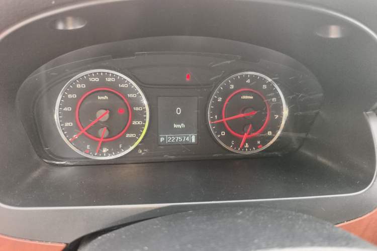 Used SAIC MAXUS G10 2016 2.0T Automatic Elite Edition
