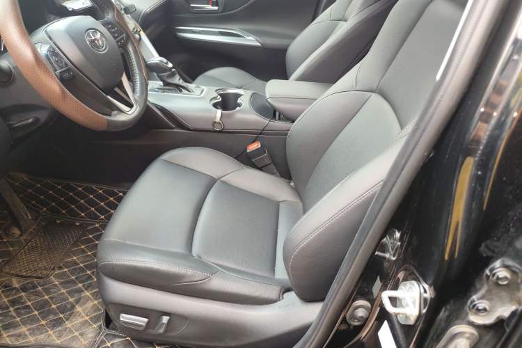 Used Toyota Venza 2023 2.0L CVT Two-Wheel Drive Luxury Edition Left Front Seat