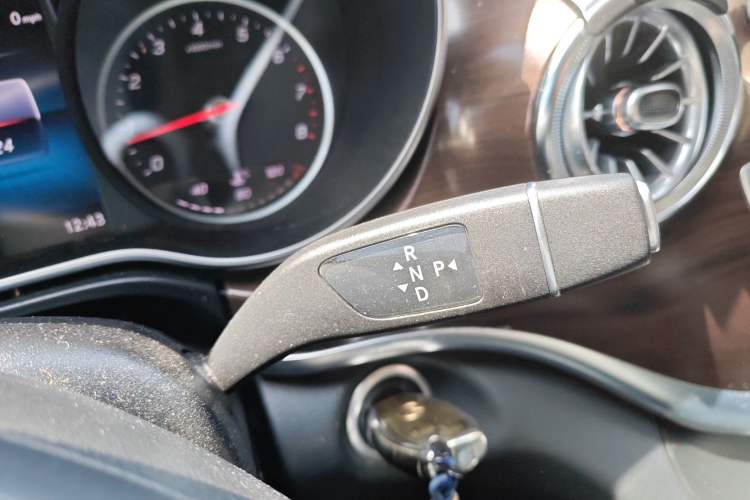 Used Mercedes-Benz V-Class 2021 V 260 Avantgarde Edition