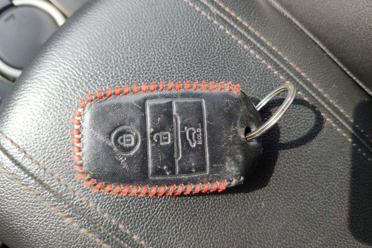 Used Kia Sportage R 2015 2.0L Automatic Two-Wheel Drive GLS Vehicle Key