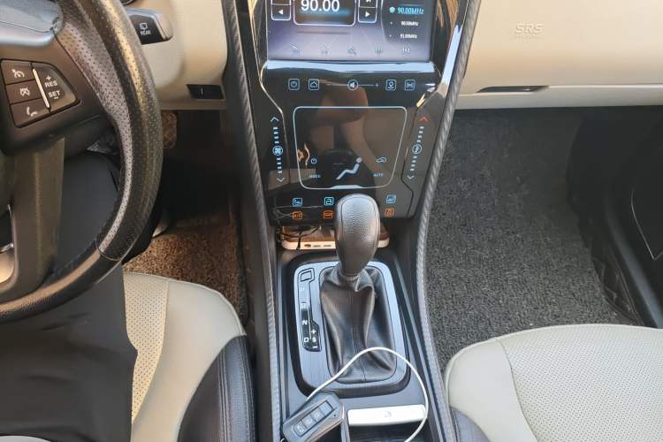 Used JMC Yusheng S330 2016 1.5L GTDi Automatic Two-Wheel Drive Fashion Edition
