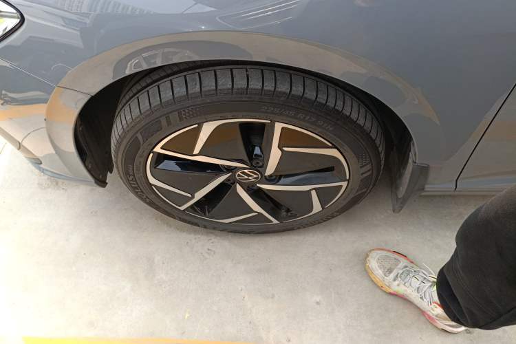 Used Volkswagen Lavida 2023 300TSI DSG Starry Full-Comfort Edition Exterior 4