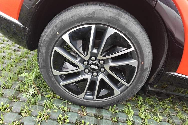 Used Cadillac OPTIQ 2024 Four-Wheel Drive Long-Range Version Exterior 5