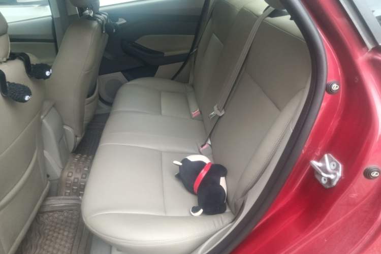 Used Ford Focus 2012 Sedan 1.6L Automatic Comfort Model
