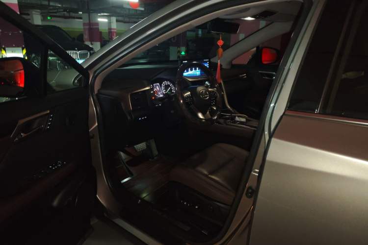 Used Lexus RX 2020 Revised Version 300 Two-Wheel Drive Comfort Edition