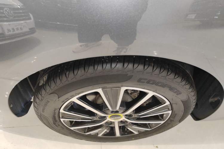 Used Roewe i5 2021 1.5L CVT Platinum Edition
