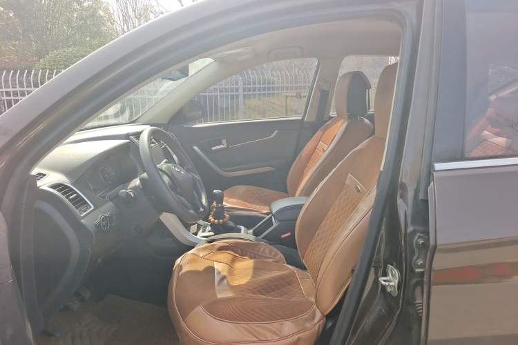 Used Land X5 2016 Plus 1.5T Manual Enjoyment Edition
