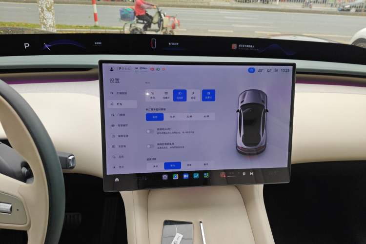 Used Xiaomi Auto YU7 2025 Ultra-Long Range High-Performance All-Wheel-Drive Max Edition Audio And AC Panel