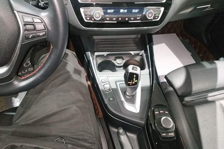 Used BMW 2 Series 2019 225i Sport Design Package