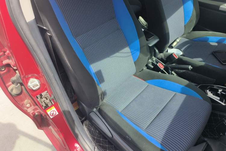 Used Toyota YARiS L Zhi Xuan 2016 Revised 1.5G CVT Xuan Dong Edition Right Front Seat