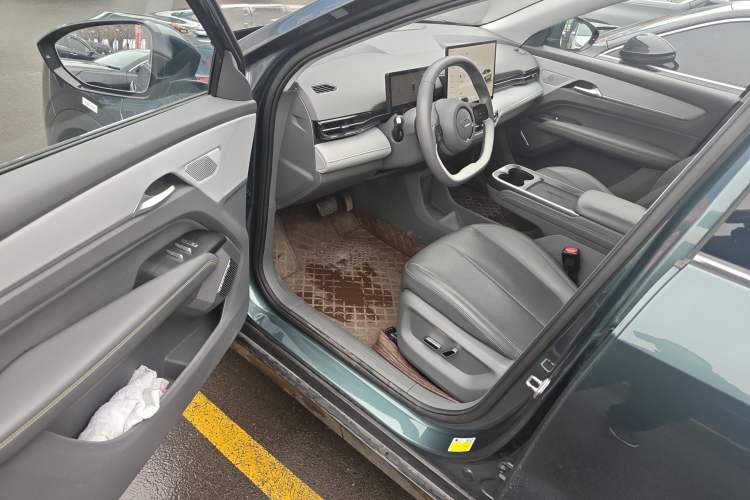 Used Bestune Yueyi 03 2025 565km Premium Edition
