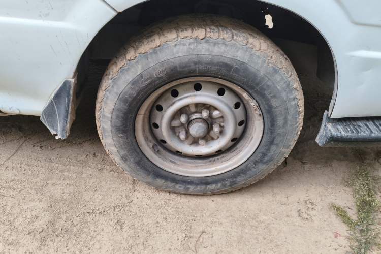 Used Jinbei Hiace 2014 2.0L Fifth-Generation Xiangyun Comfort Type 1 4G20C
