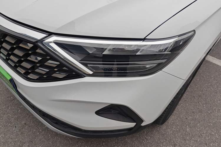 Used Jetta VS5 2020 280TSI Automatic "Thirty and Standing Tall" Edition Left Front Headlight