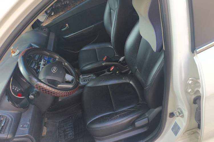 Used Kia K2 2012 Sedan 1.4L Automatic GLS Commemorative Edition

