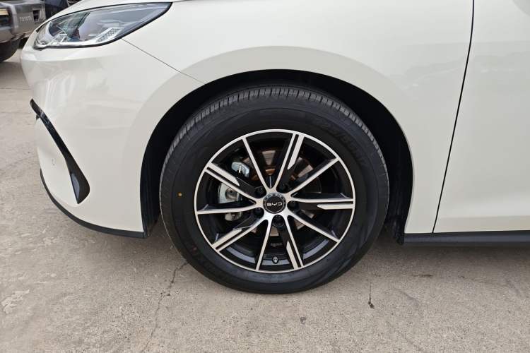 Used BYD Seal 06 New Energy 2024 DM-i 80KM Prestige Model
