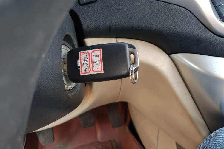 Used CHANGAN Eado 2015 1.6L Manual Luxury Model China V Standard Interior 1