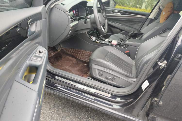 Used Volkswagen Passat 2022 330TSI Starry Luxury Edition
