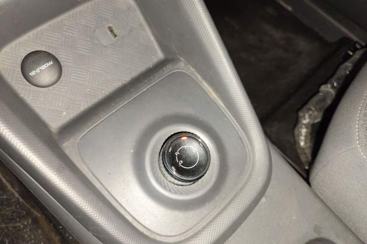 Used Wuling Hongguang New Energy 2024 All-Electric Model 300KM Standard Version
