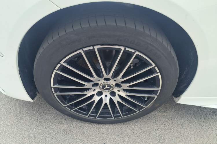 Used Mercedes-Benz C-Class 2025 Facelift C 260 L Sport Edition
