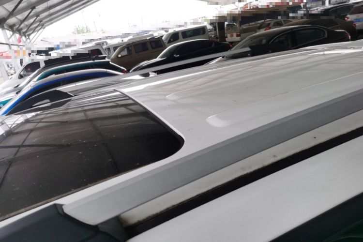 Used Roewe W5 2014 1.8T 2WD Automatic Tharu Special Edition
