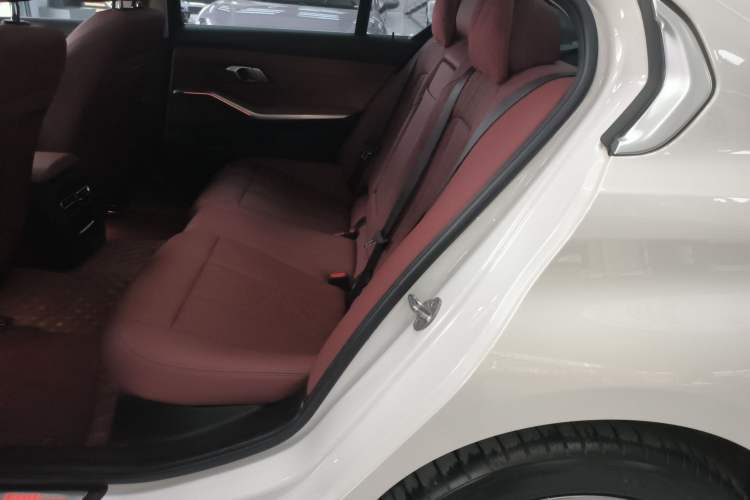 Used BMW i3 2024 eDrive 35 L Left Rear Seat