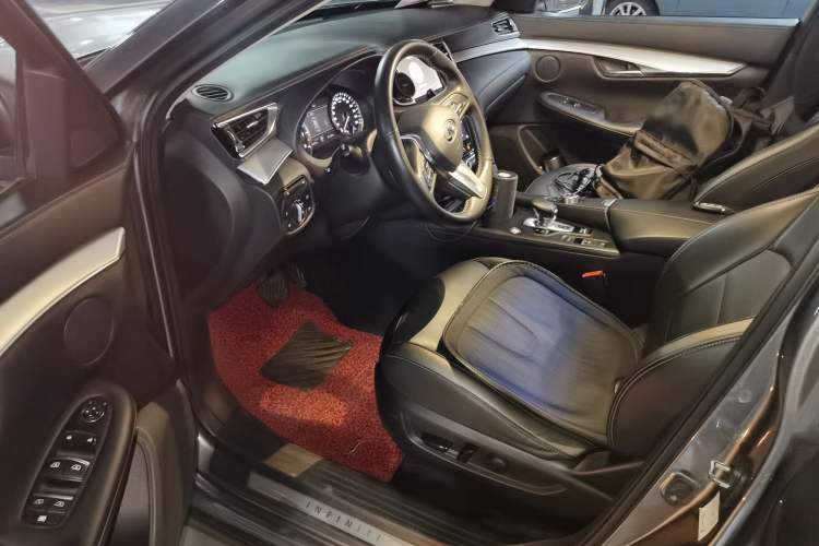 Used Infiniti QX50 2018 2.0T Two-Wheel Drive Fashion Edition