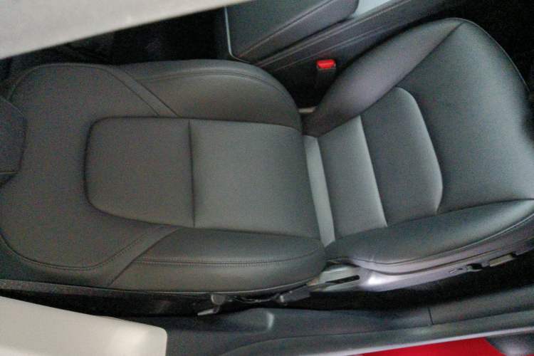 Used Tesla Model Y 2021 Long-Range All-Wheel-Drive Version