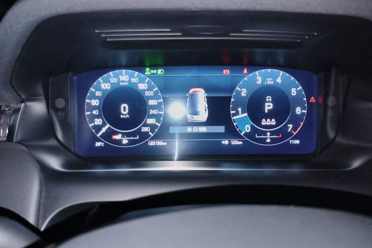 Used Land Rover Discovery Sport 2022 249 PS R-Dynamic SE Performance Tech Edition 5 Seats