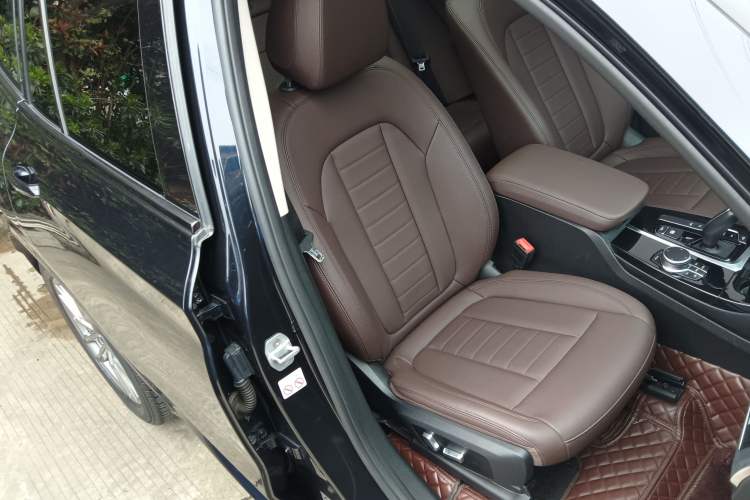 Used BMW X3 2019 xDrive25i M Sport Package Right Front Seat