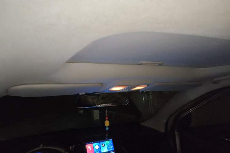 Used Hyundai ix35 2012 2.0L Automatic Two-Wheel Drive Elite Edition GLS Headliner