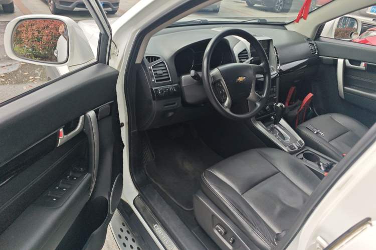 Used Chevrolet Captiva 2017 2.4L Two-Wheel Drive Luxury Edition 7 Seats
