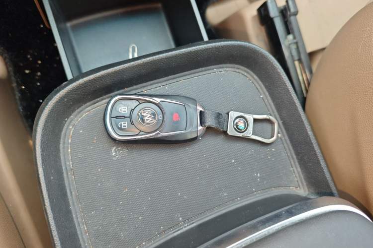 Used Buick GL8 2017 ES 28T Premium Version China V Standard