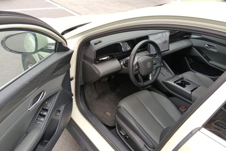 Used BYD Qin L 2025 EV 545KM Beyond Version