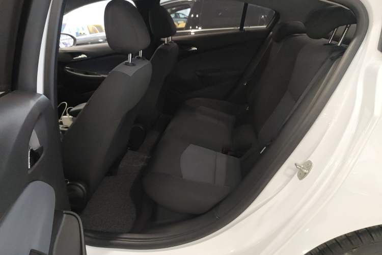 Used Chevrolet Cruze 2018 320 Automatic Pioneer Sunroof Edition