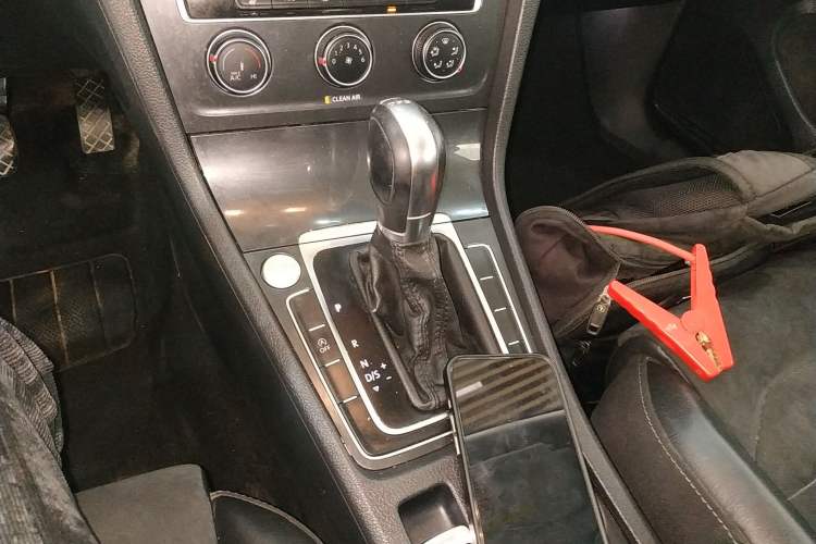 Used Volkswagen Golf 2018 230TSI Automatic Luxury Version
